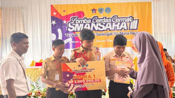 Juara 1 Lomba Cerdas Cermat SMANSARA 2025 SMPN 1 Raha